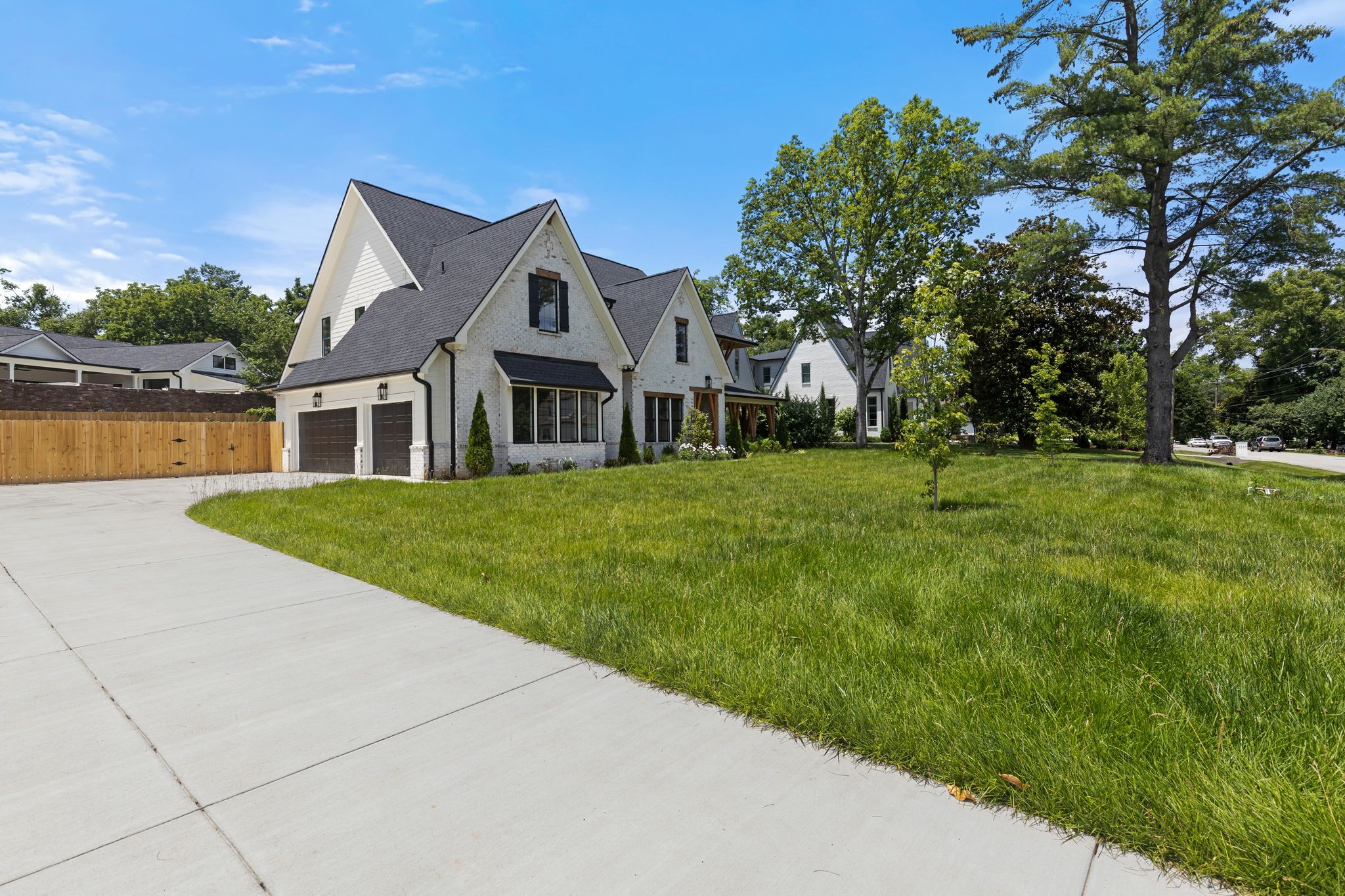 2823 Sugar Tree Rd