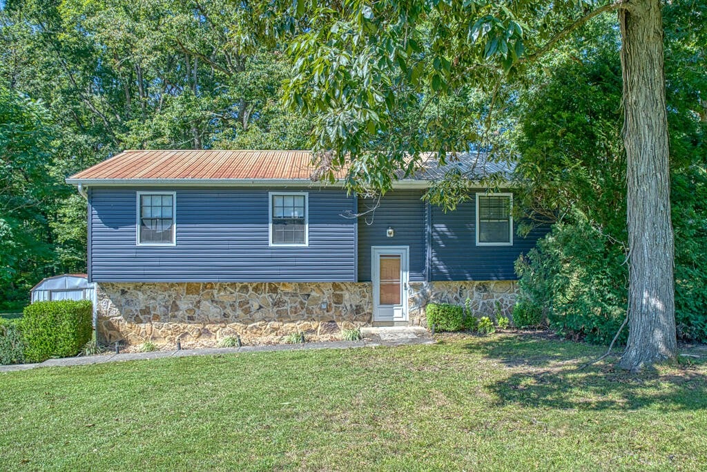 319 Green Springs Rd