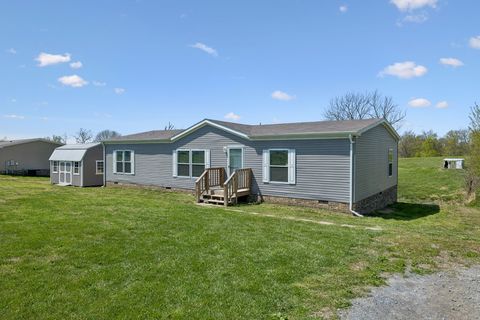 765 Shrum Cemetery Rd Westmoreland TN 37186