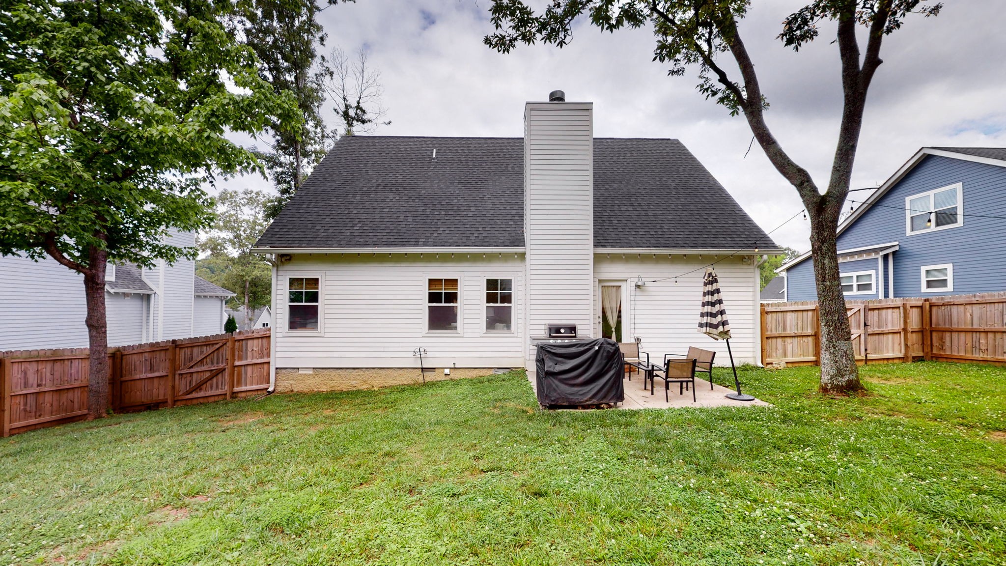 7146 Pepper Tree Cir