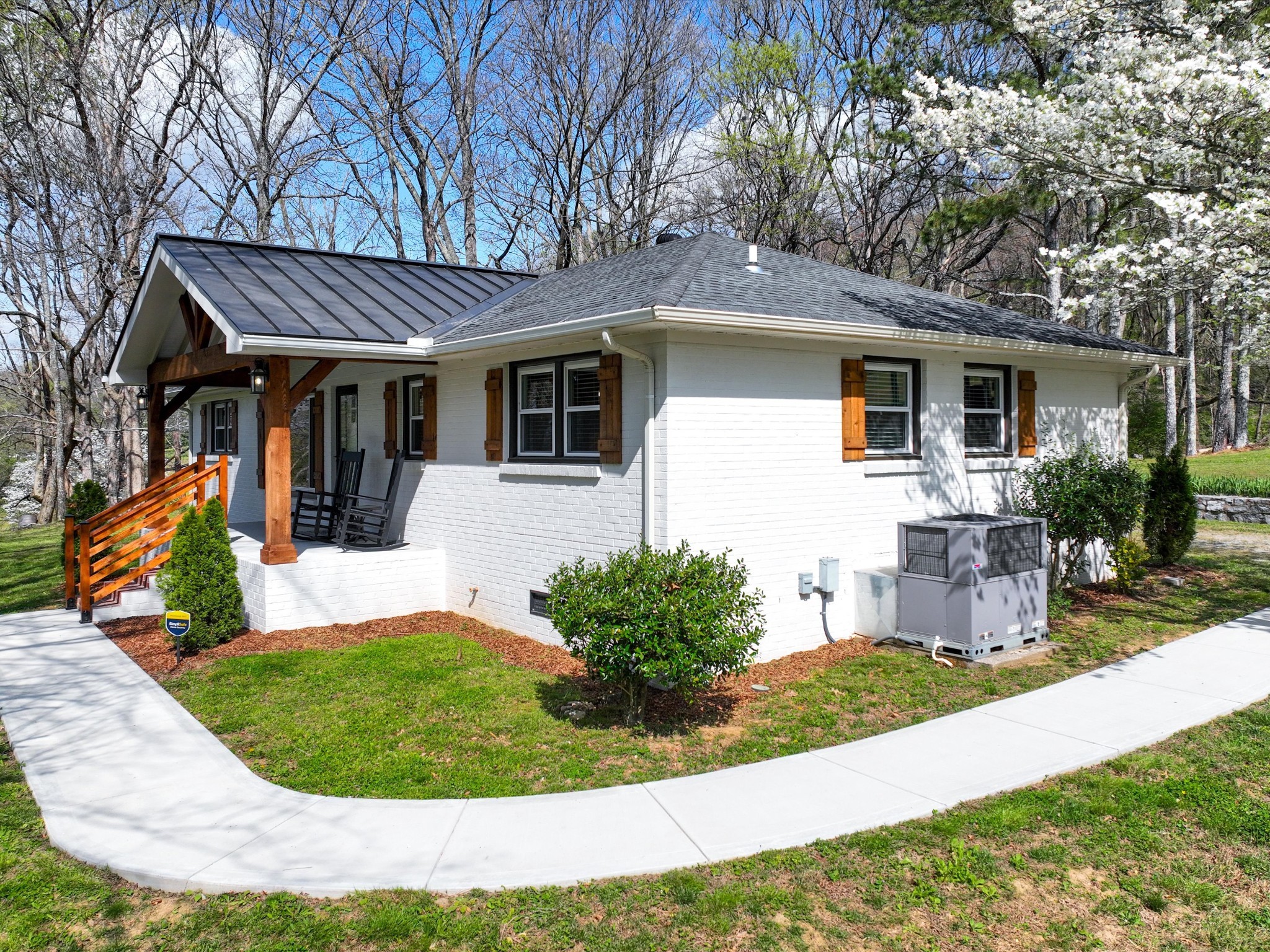1454 Johnson Rd