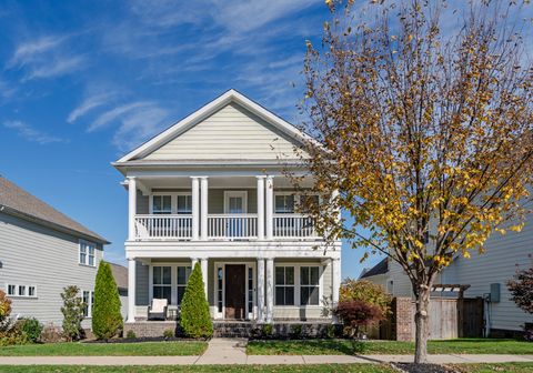 3228 Vinemont Dr Thompsons Station TN 37179