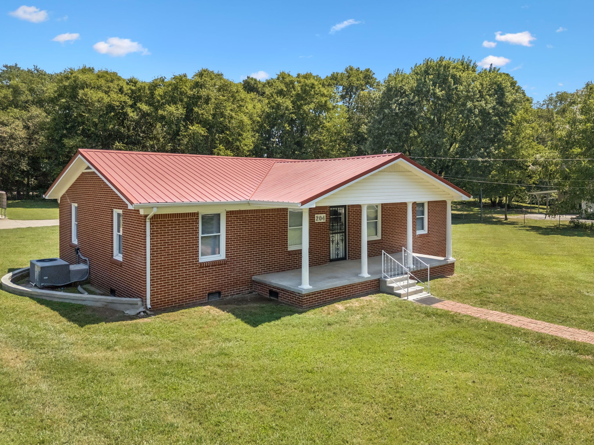 204 Canaan Rd