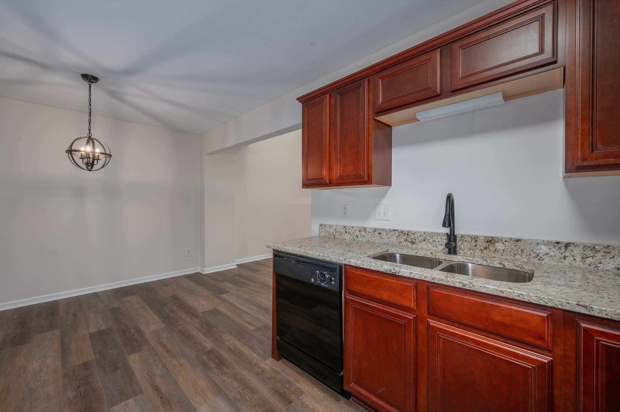 106 Antler Ridge Cir