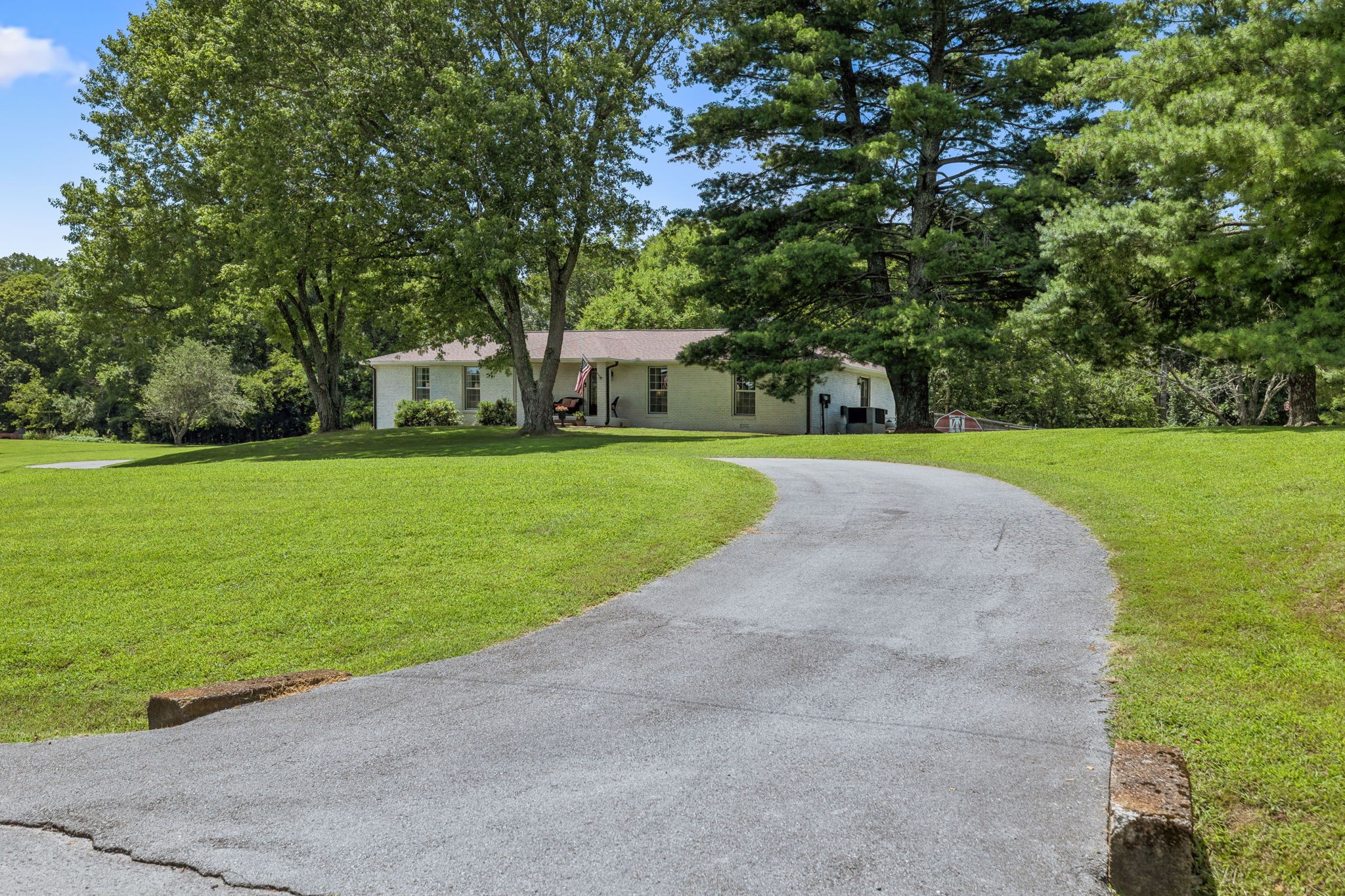 1009 Bunker Hill Dr