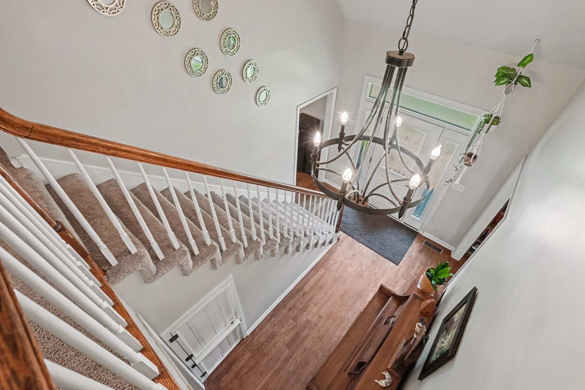 225 Longwood Ln