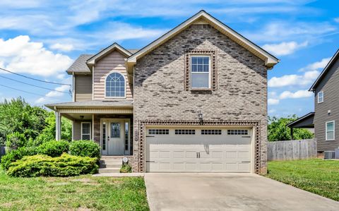 Photo of 1017 Sunrise Dr, Clarksville, TN 37042 (MLS # 3214523)