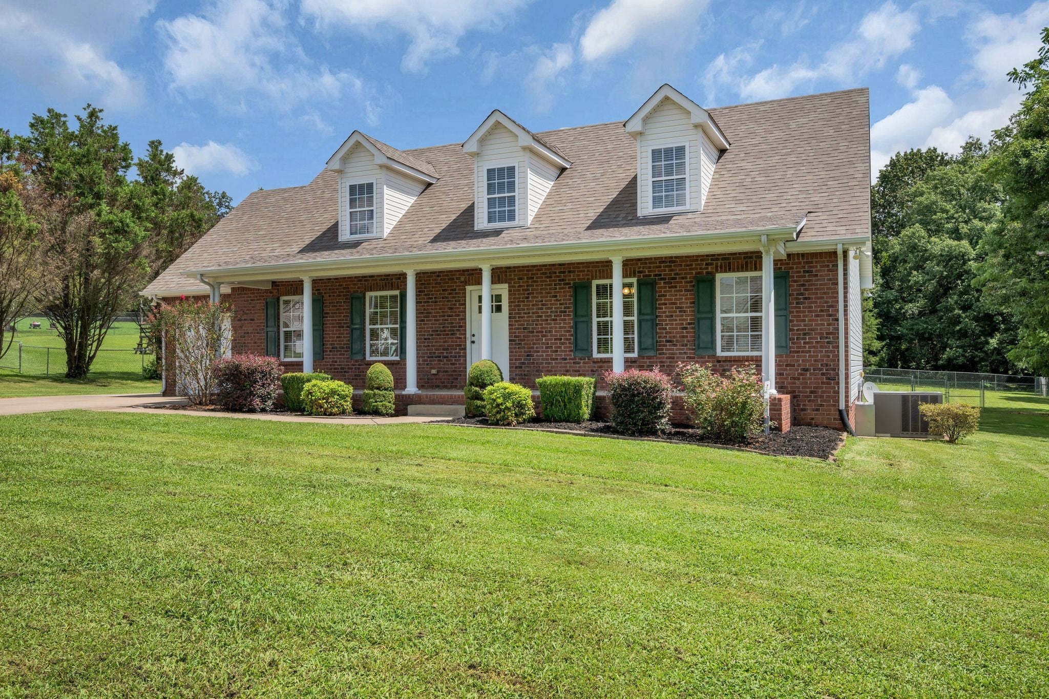 106 Sherrolyn Ct
