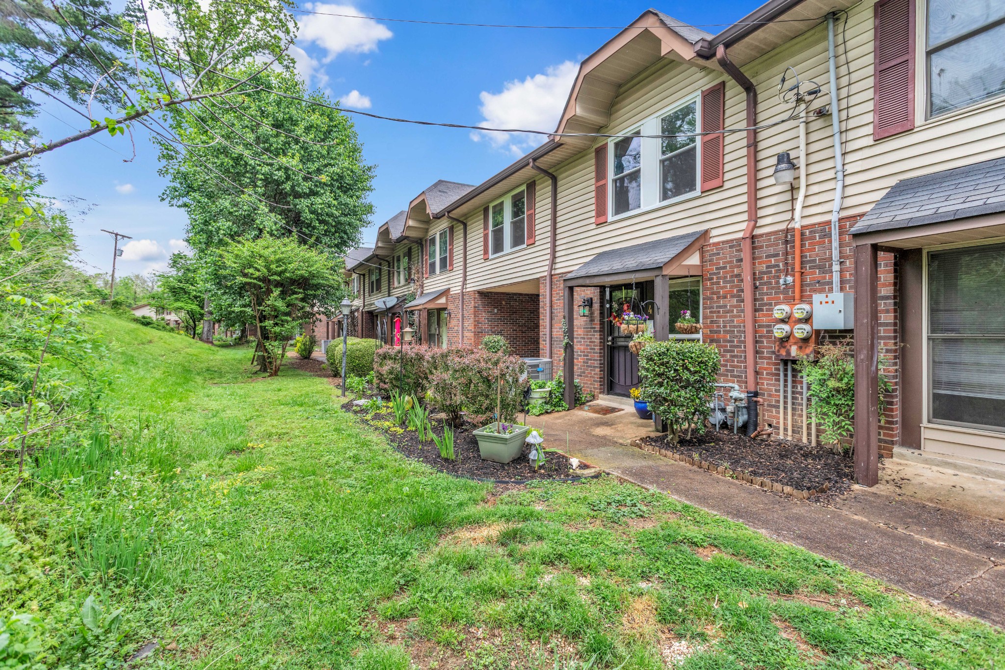 500 Paragon Mills Rd D4