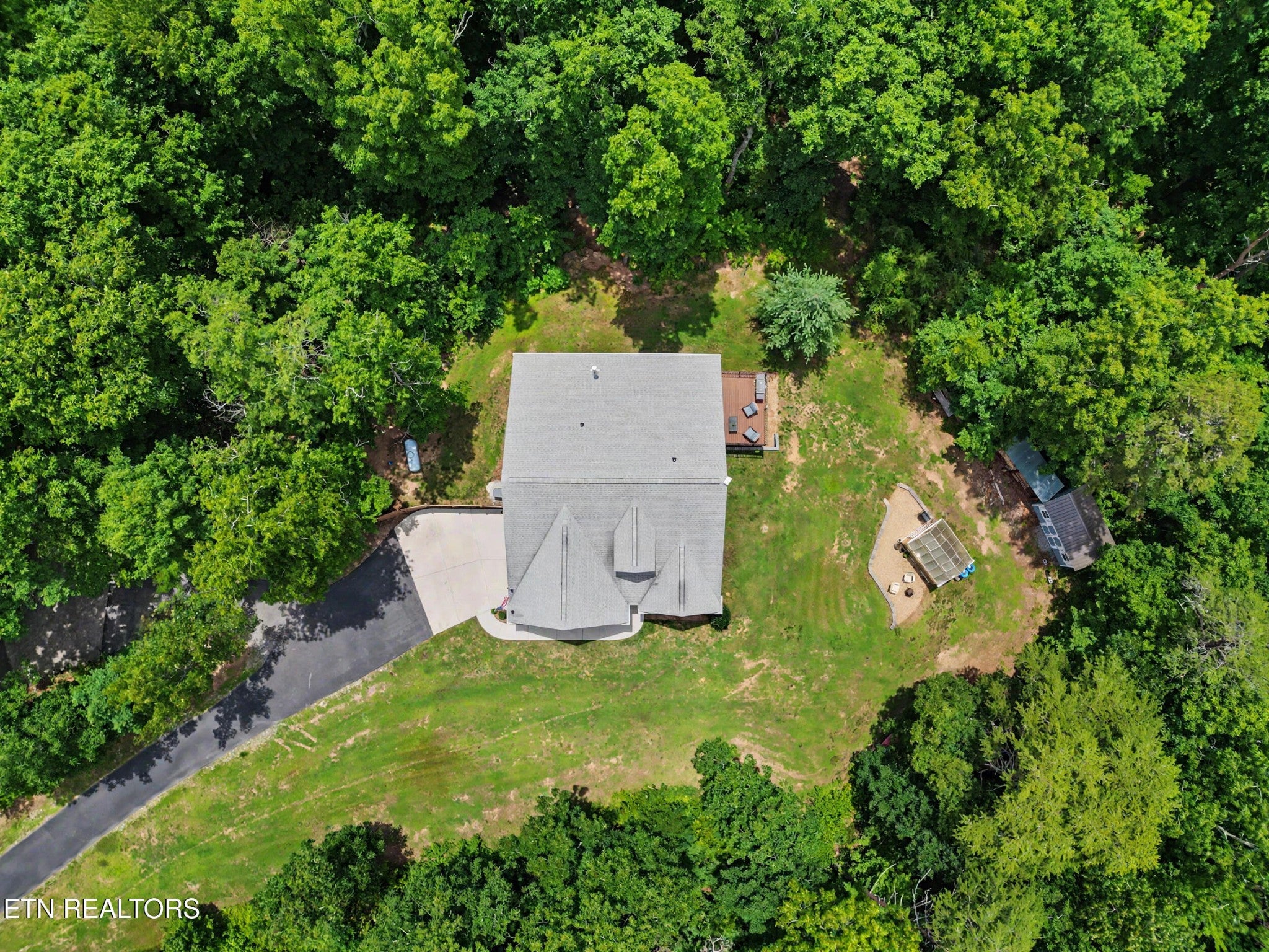 9133 Lynnwood Lane