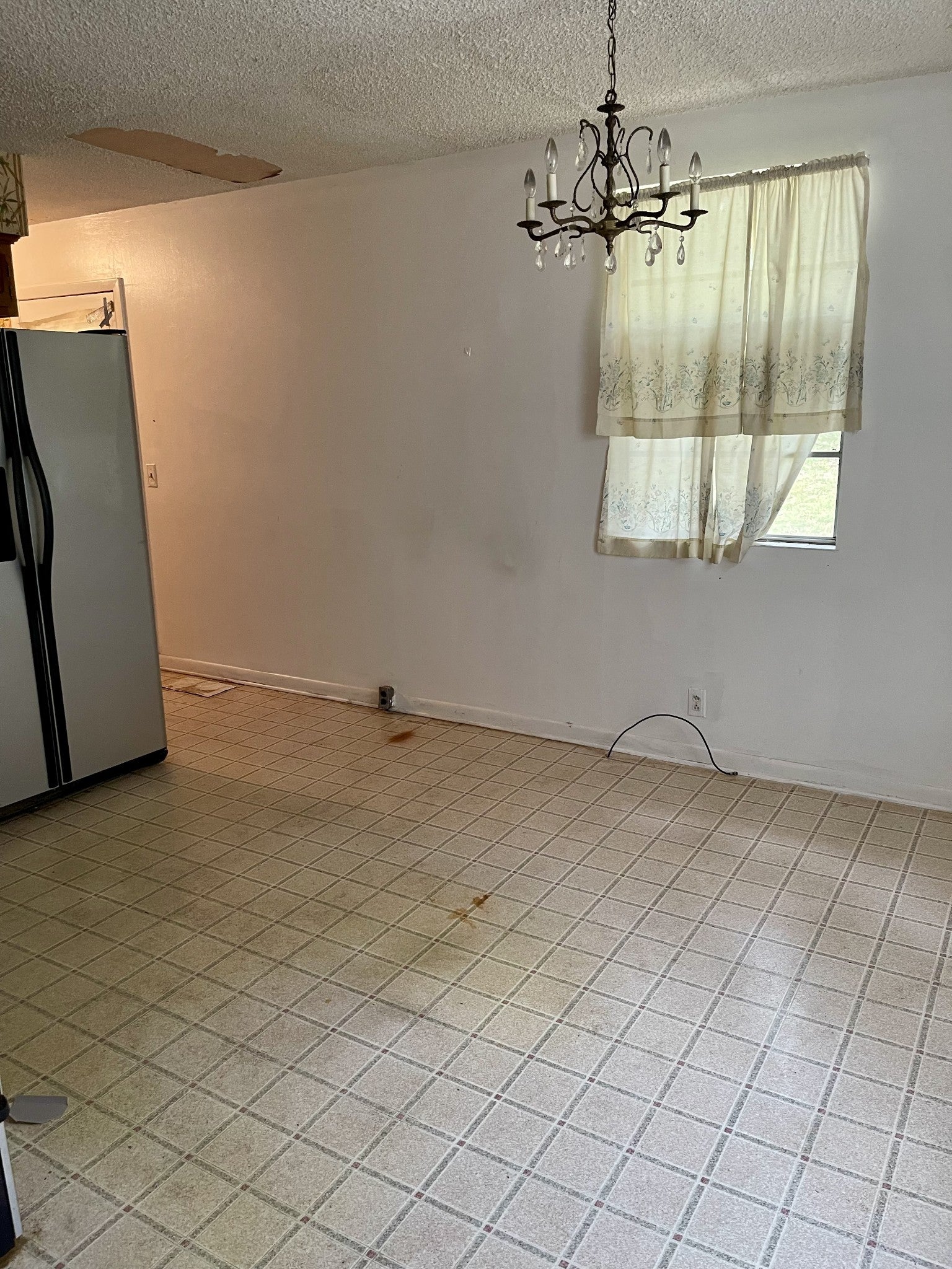 3352 Hospital Ln