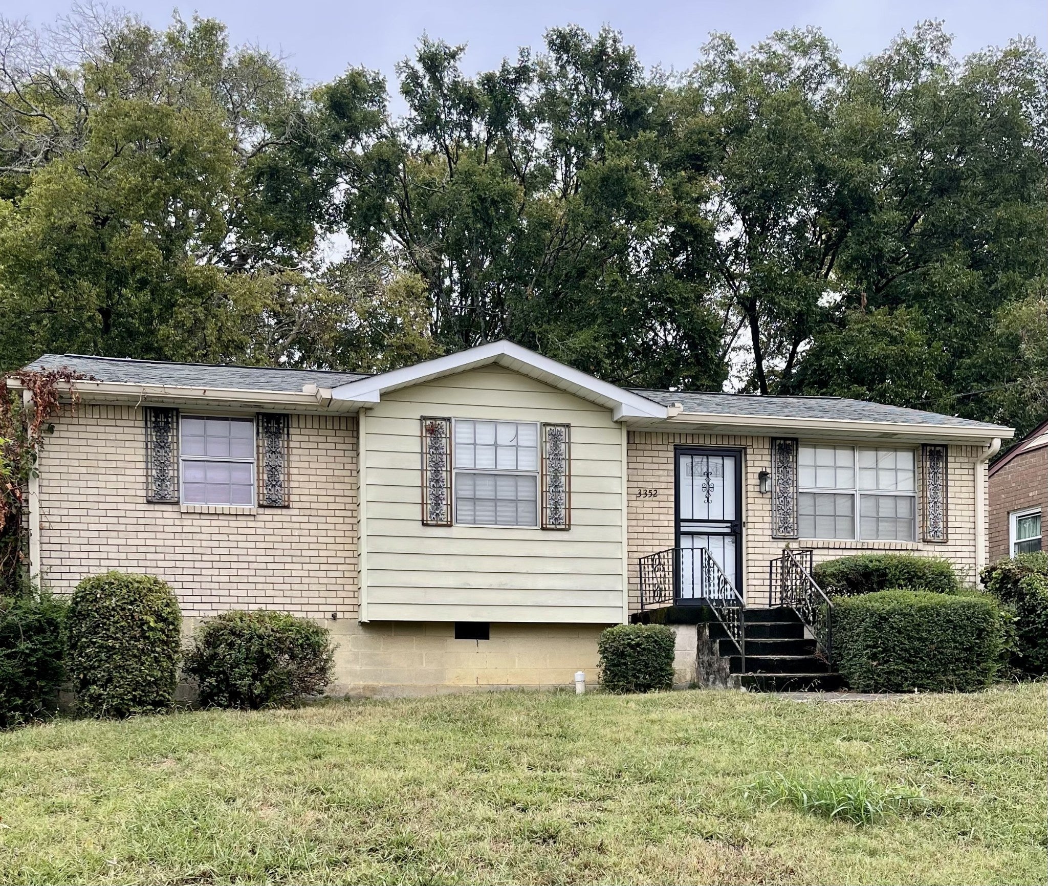 3-bed listing at 3352 Hospital Ln, Nashville