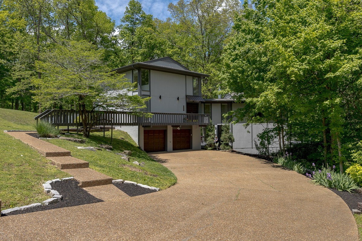 888 High Point Ridge Rd