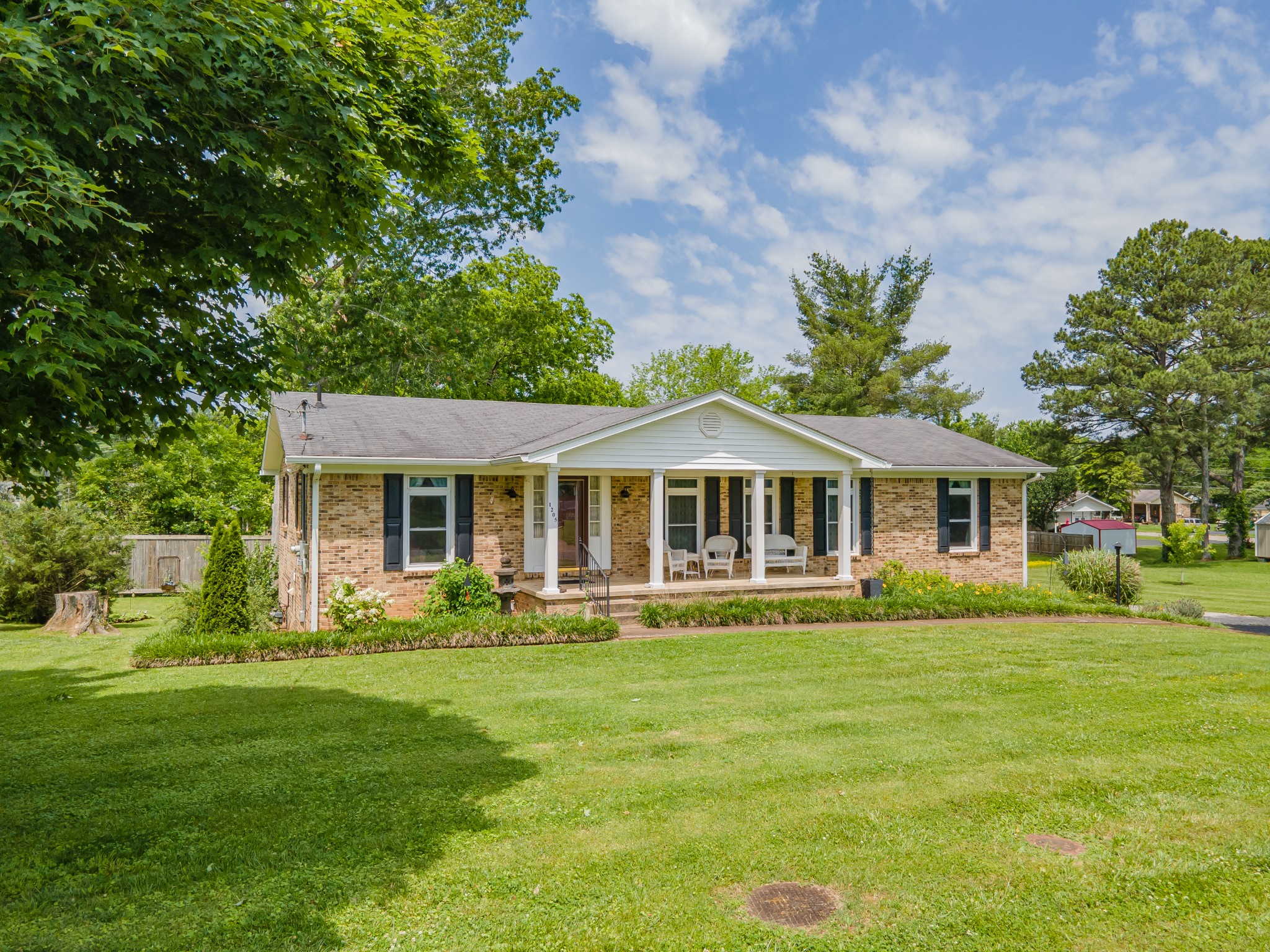 1205 Parker Dr