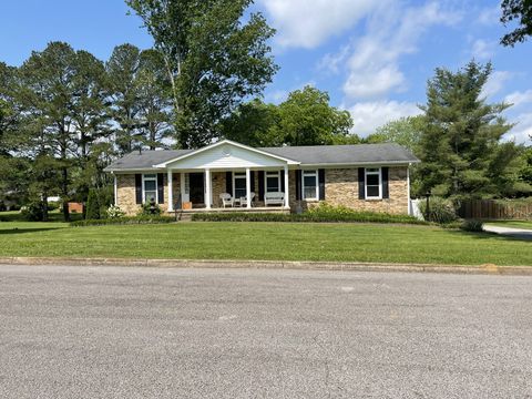 1205 Parker Dr Pulaski TN 38478