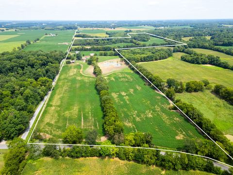 5016 Caney Sink Rd Adams TN 37010