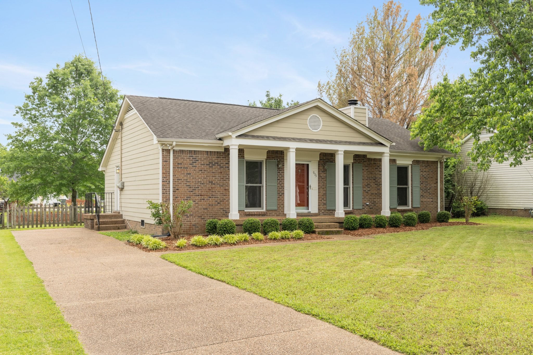 975 Beech Bend Dr