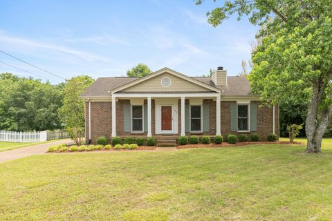 975 Beech Bend Dr Nashville TN 37221