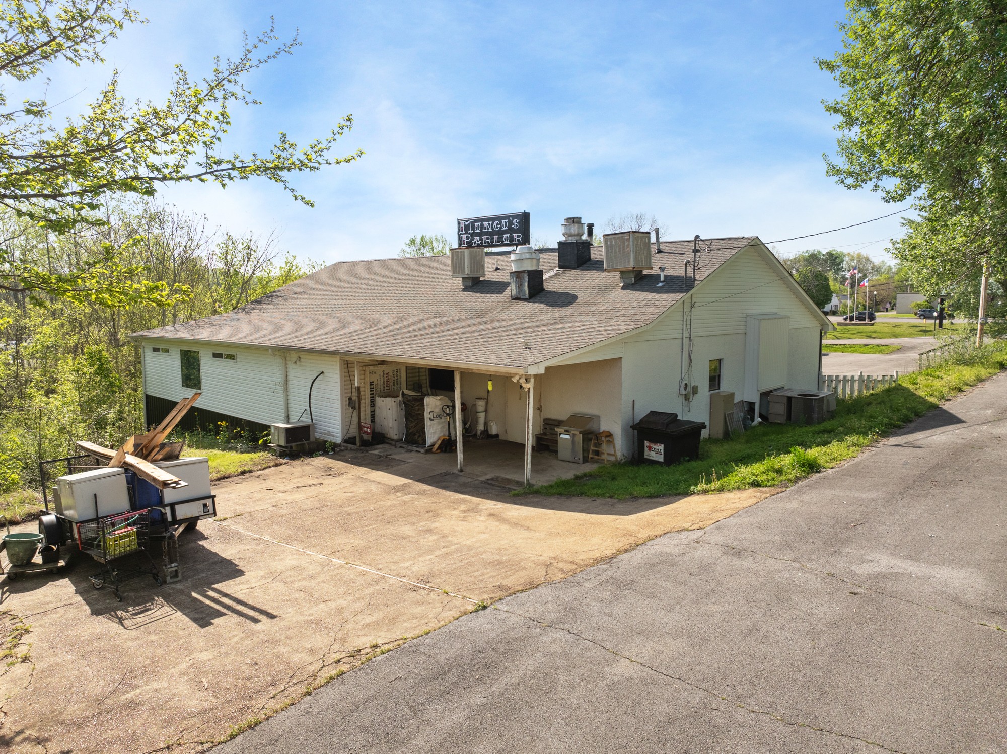 217 E School St