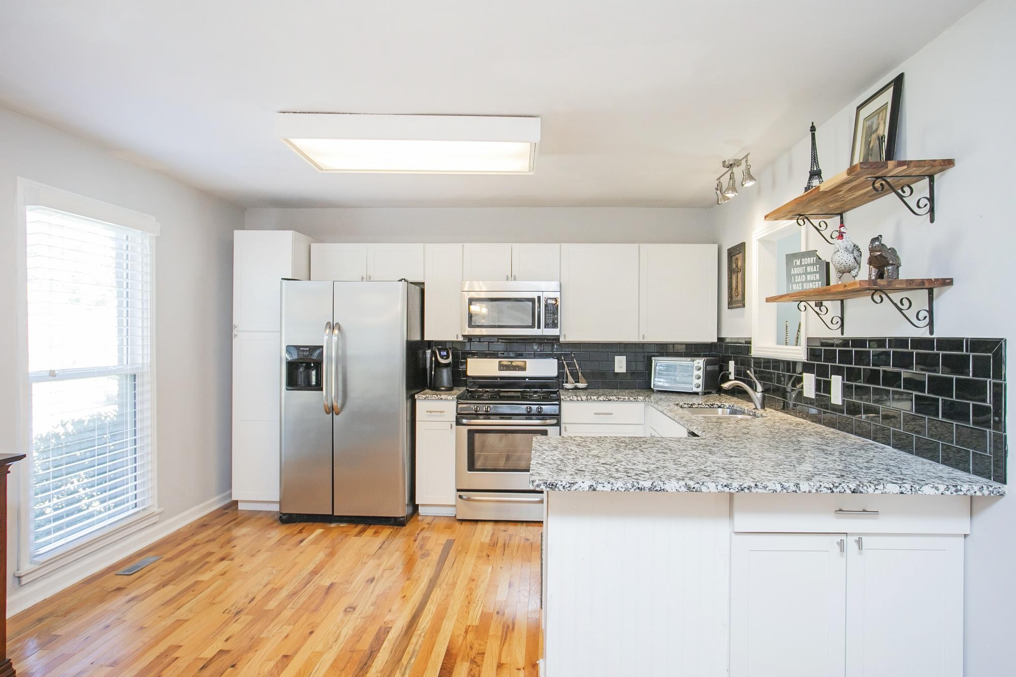321 Amherst Dr