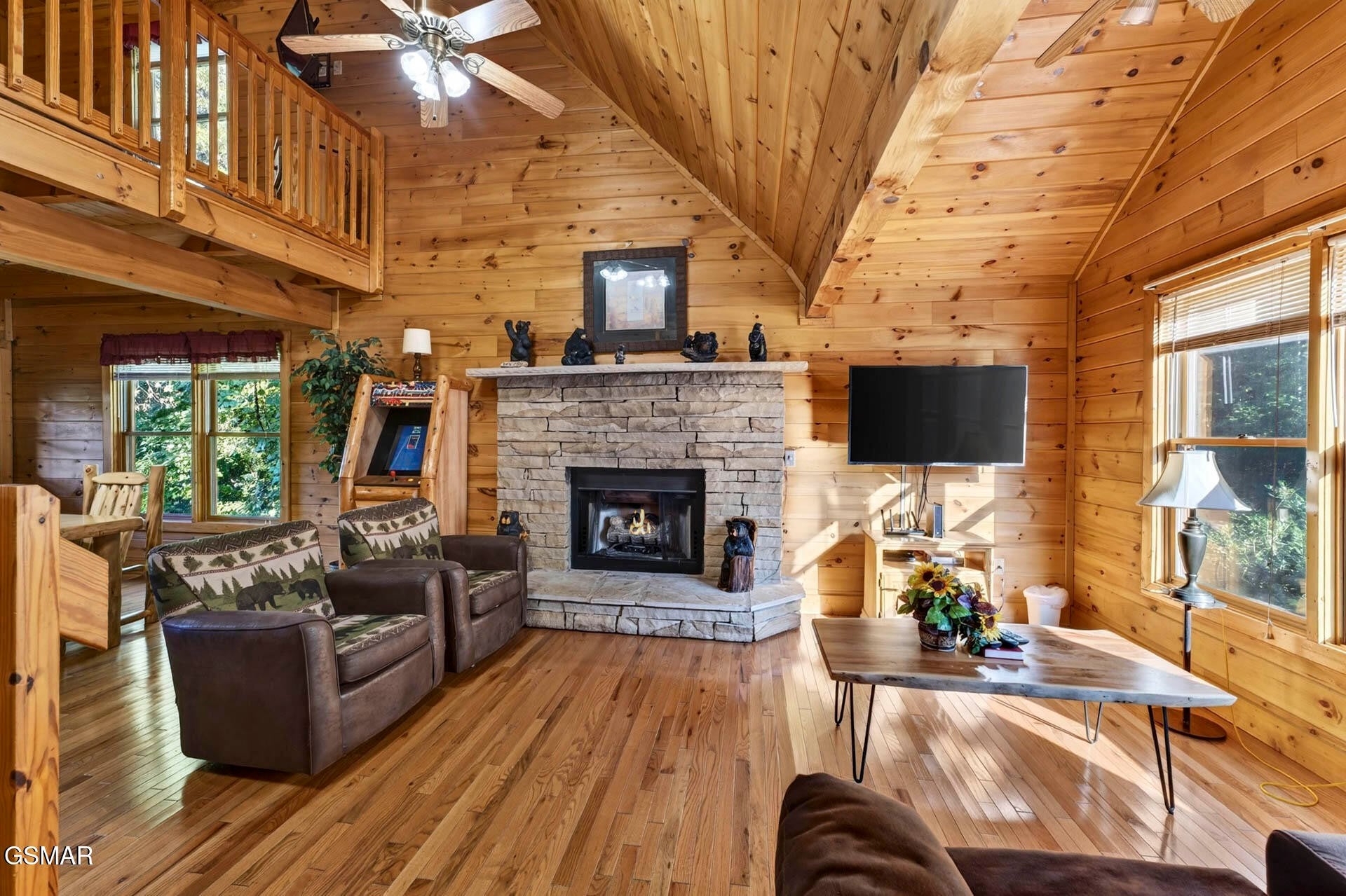 442 Silver Maple Lane