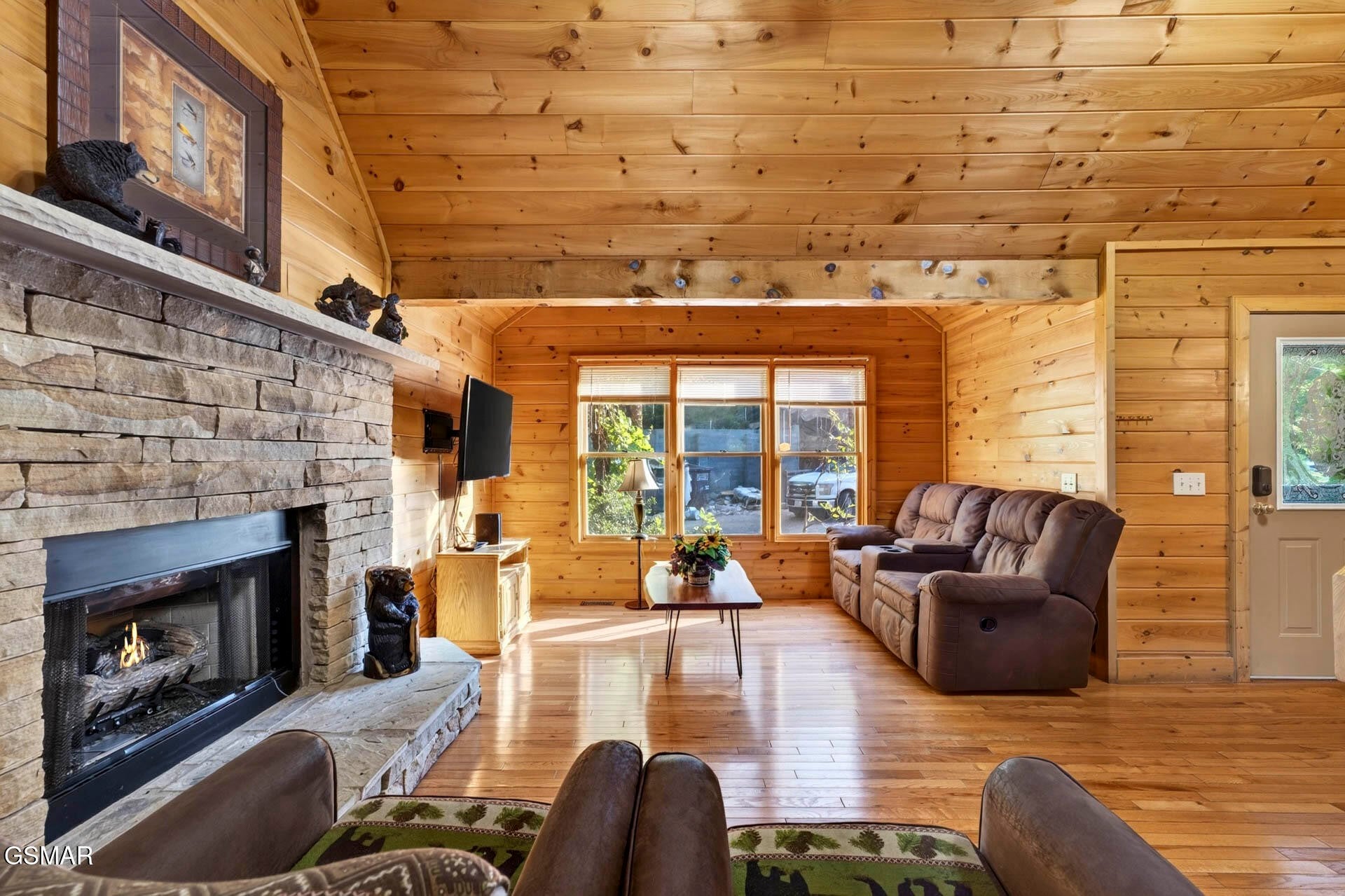 442 Silver Maple Lane