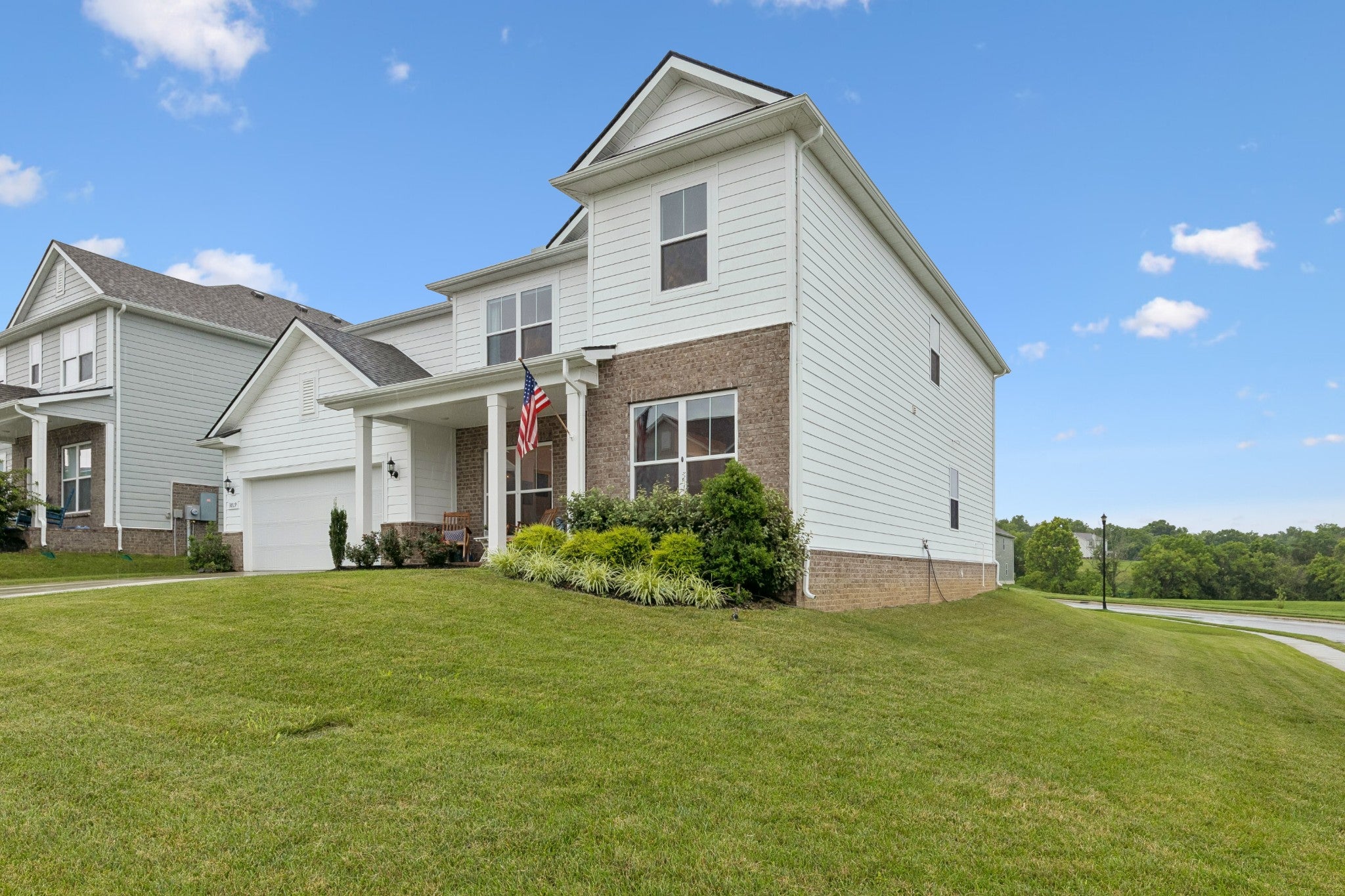 3819 Lantern Ln