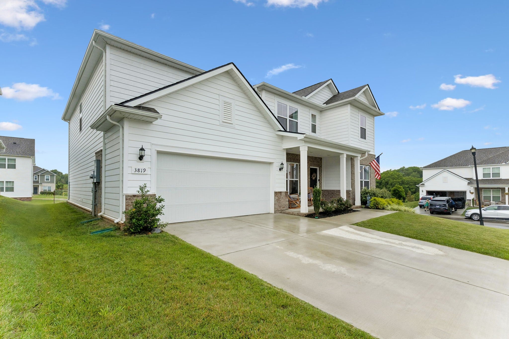 3819 Lantern Ln