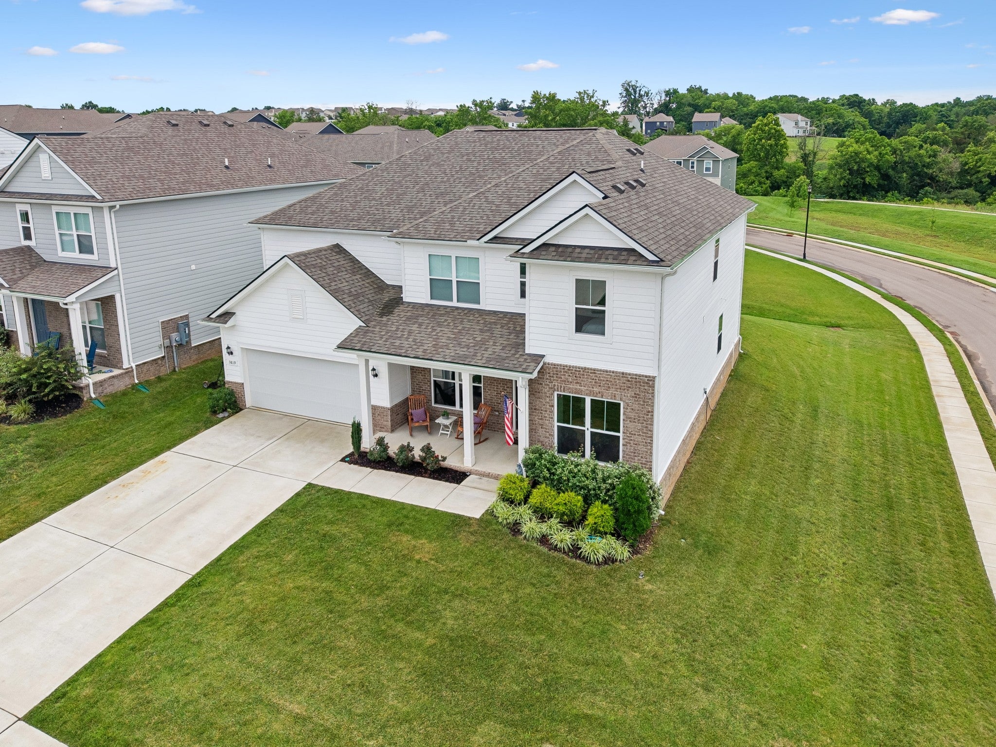 3819 Lantern Ln