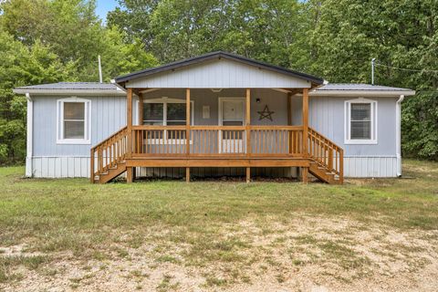 1139 Epcot Dr Hohenwald TN 38462