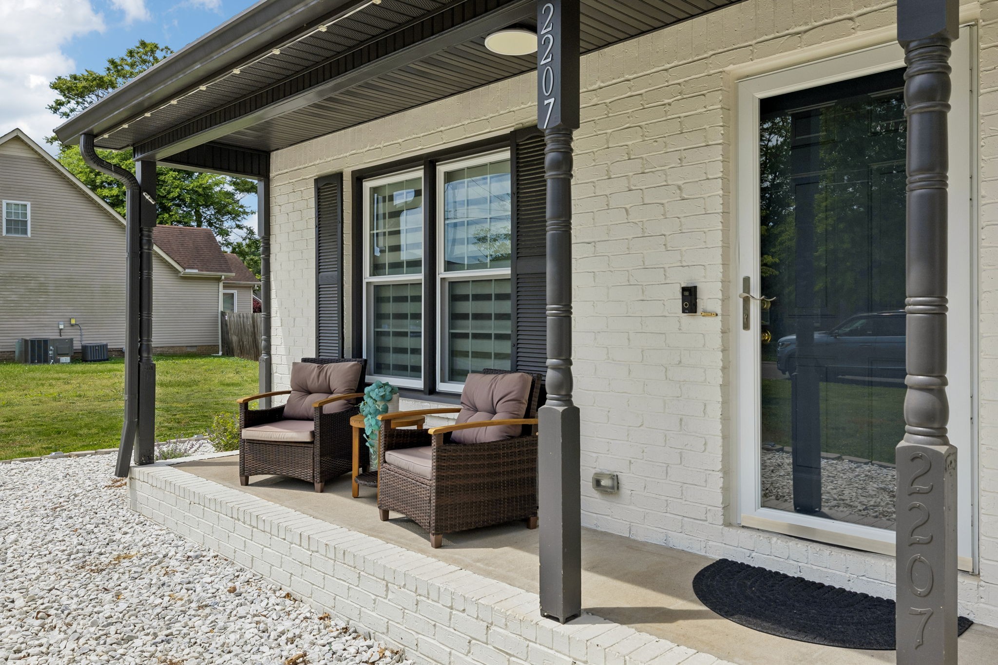 2207 General Kirk Dr