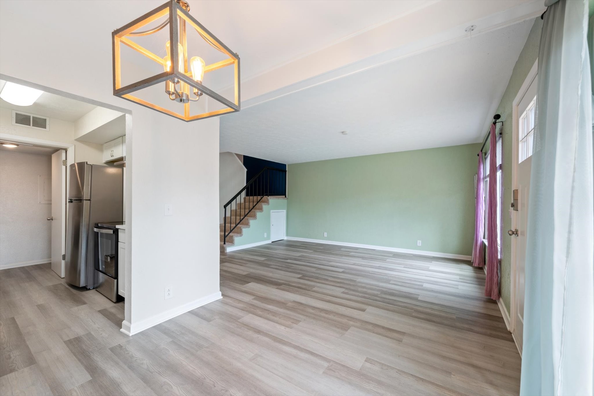 810 Bellevue Rd 214