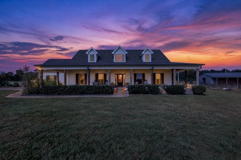 1802 Highway 64 W