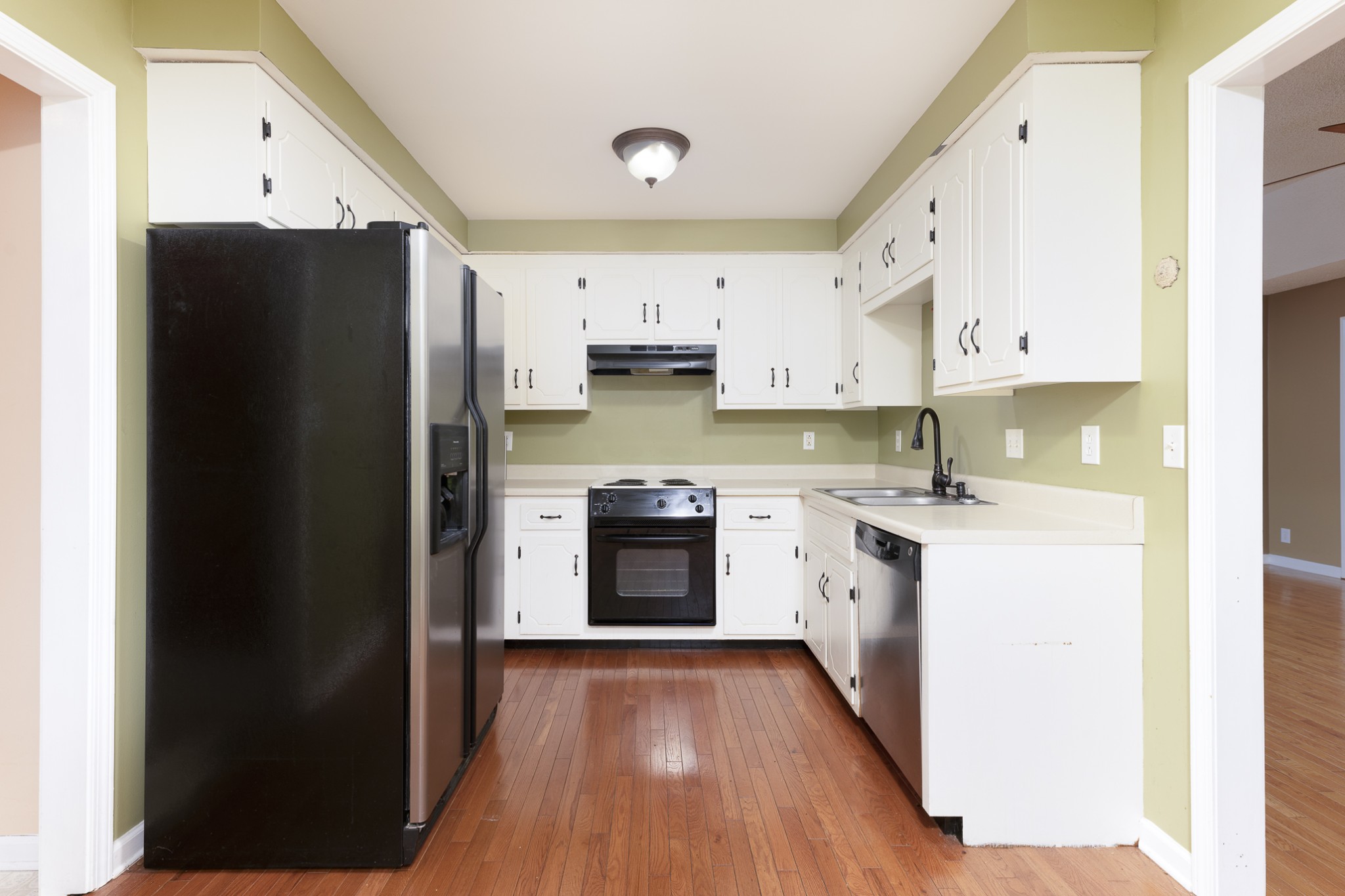 Clarksville, Tennessee 37040, United States, 3 Bedrooms Bedrooms, ,1 BathroomBathrooms,Residential,Coming Soon,135522