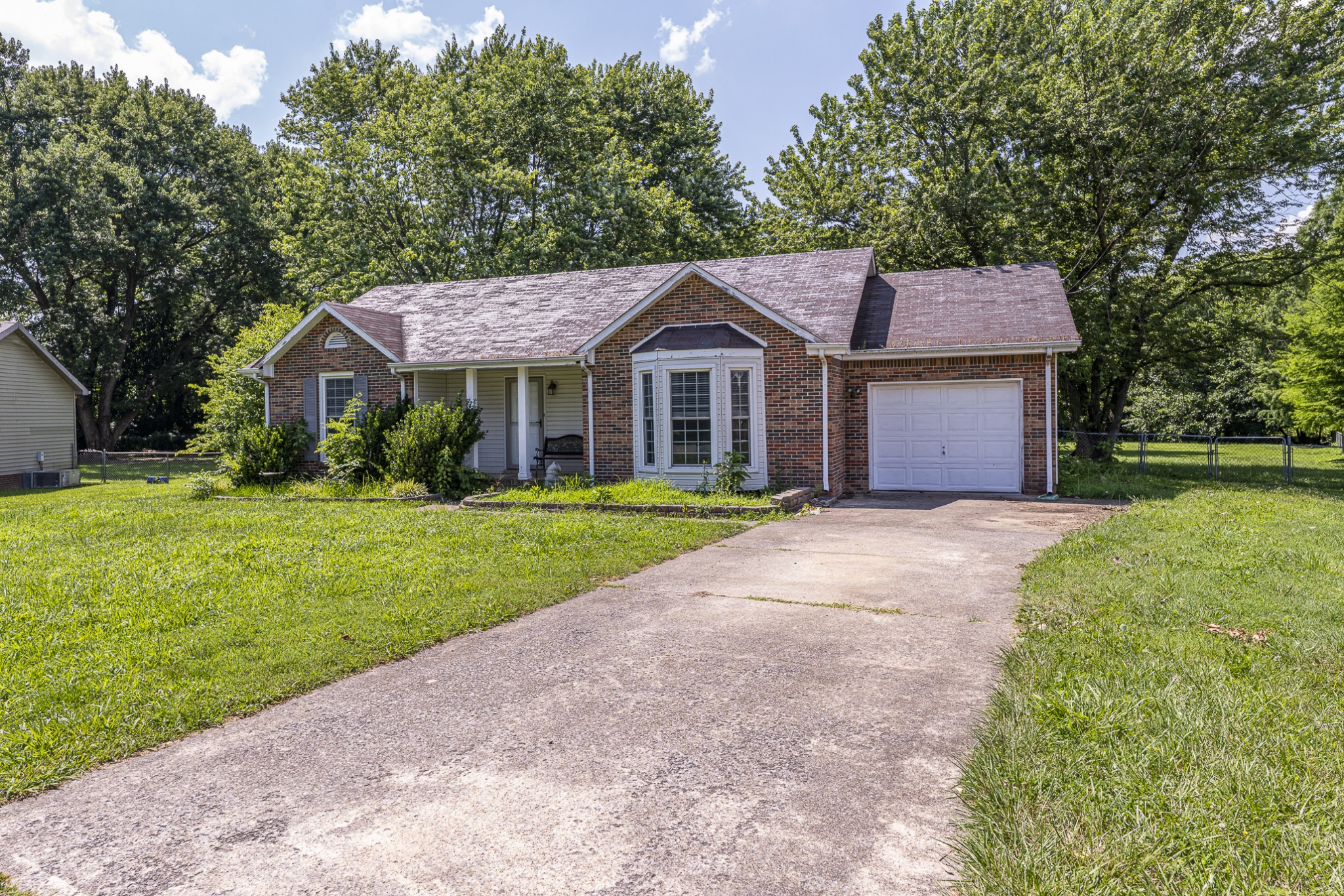 Clarksville, Tennessee 37040, United States, 3 Bedrooms Bedrooms, ,1 BathroomBathrooms,Residential,Coming Soon,135522