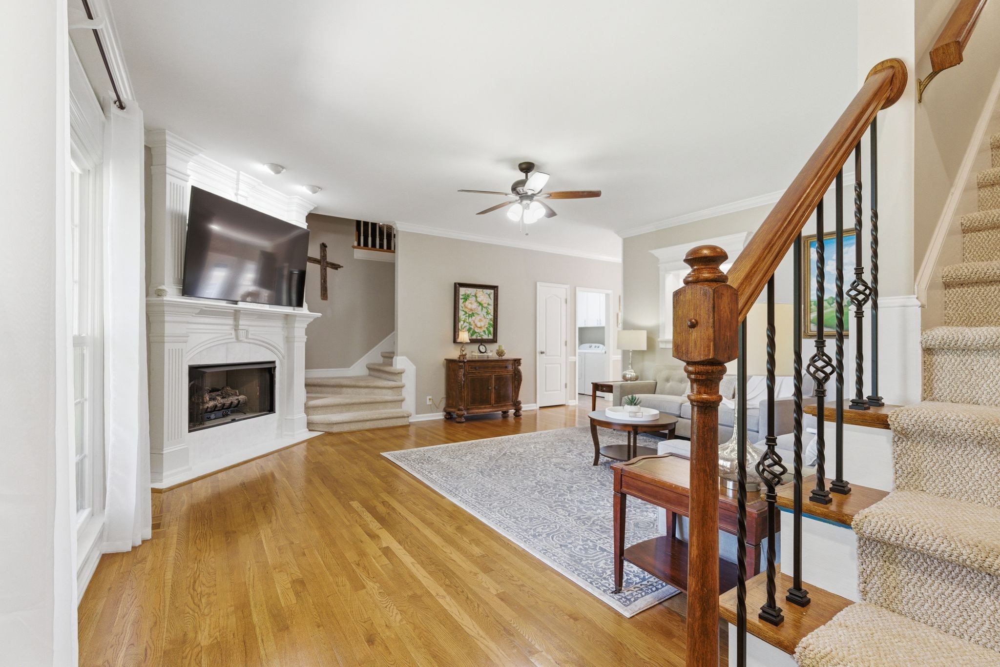 808 Peconic Pl