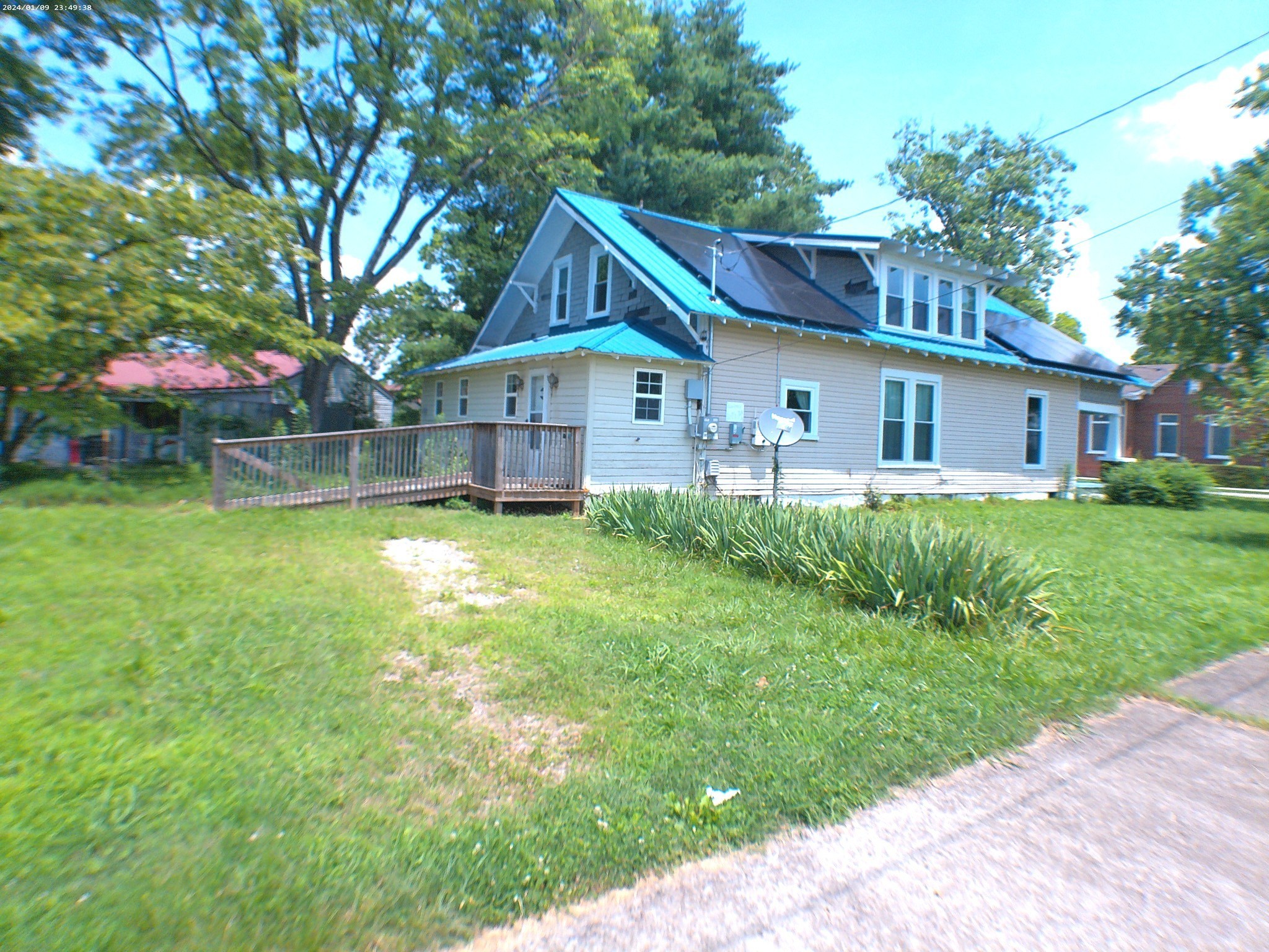 201 Hodges St N