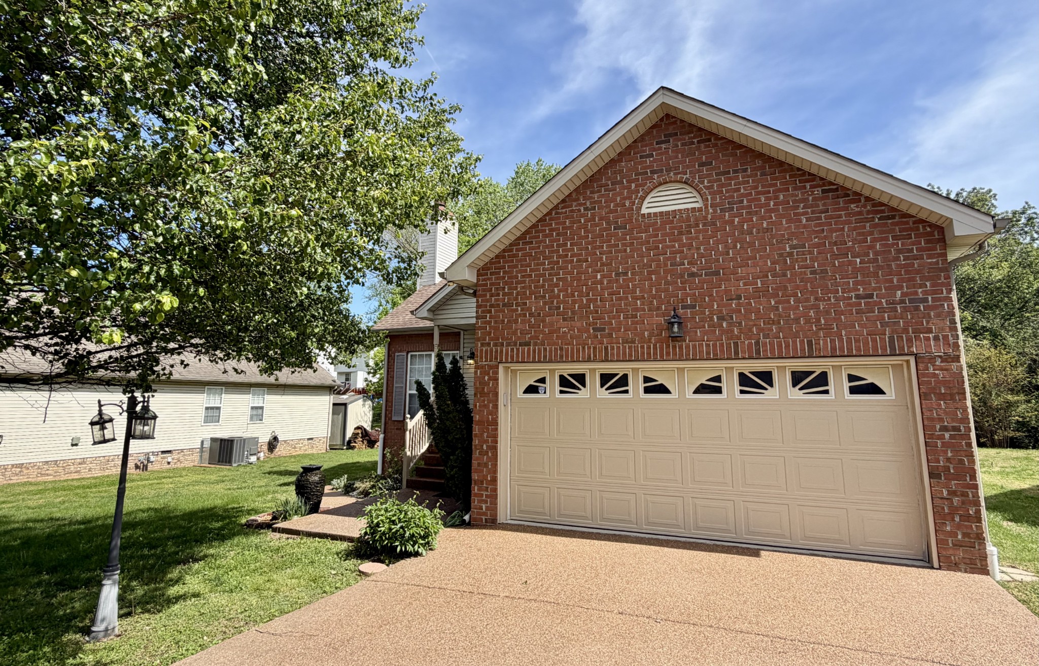 1233 Timber Valley Dr