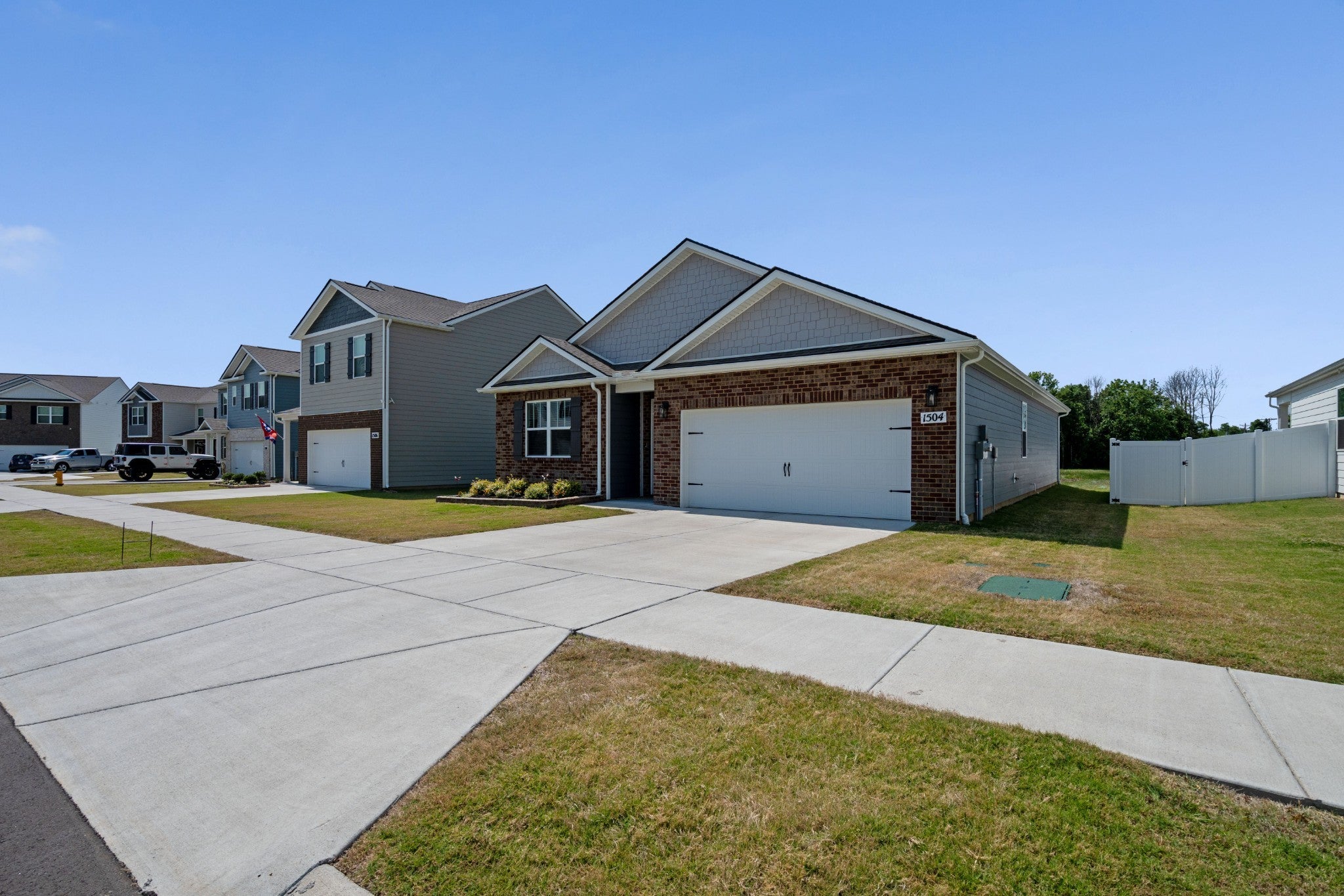 1504 Dove Dr