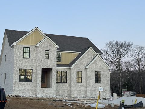 5918 Luke Court Arrington TN 37014