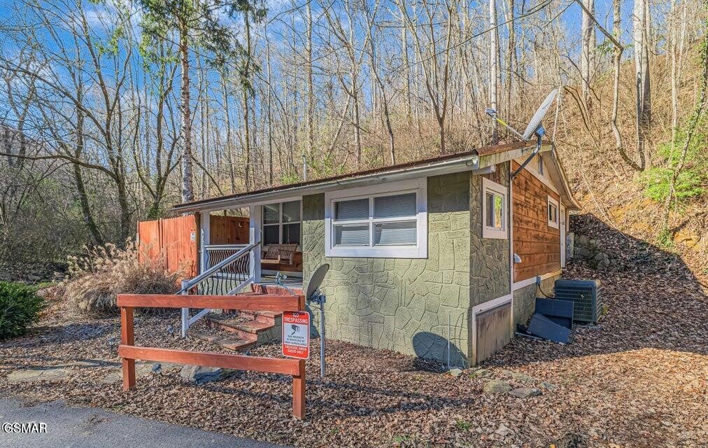4351 Manis Hollow Road