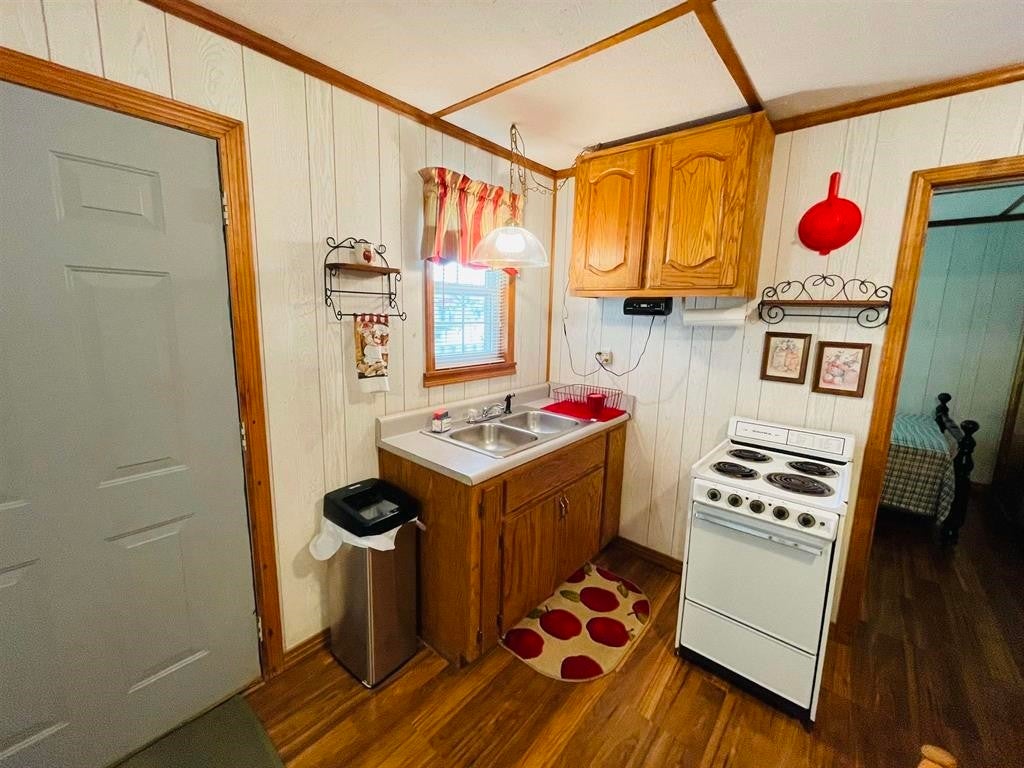 228 BF TERRY CIR