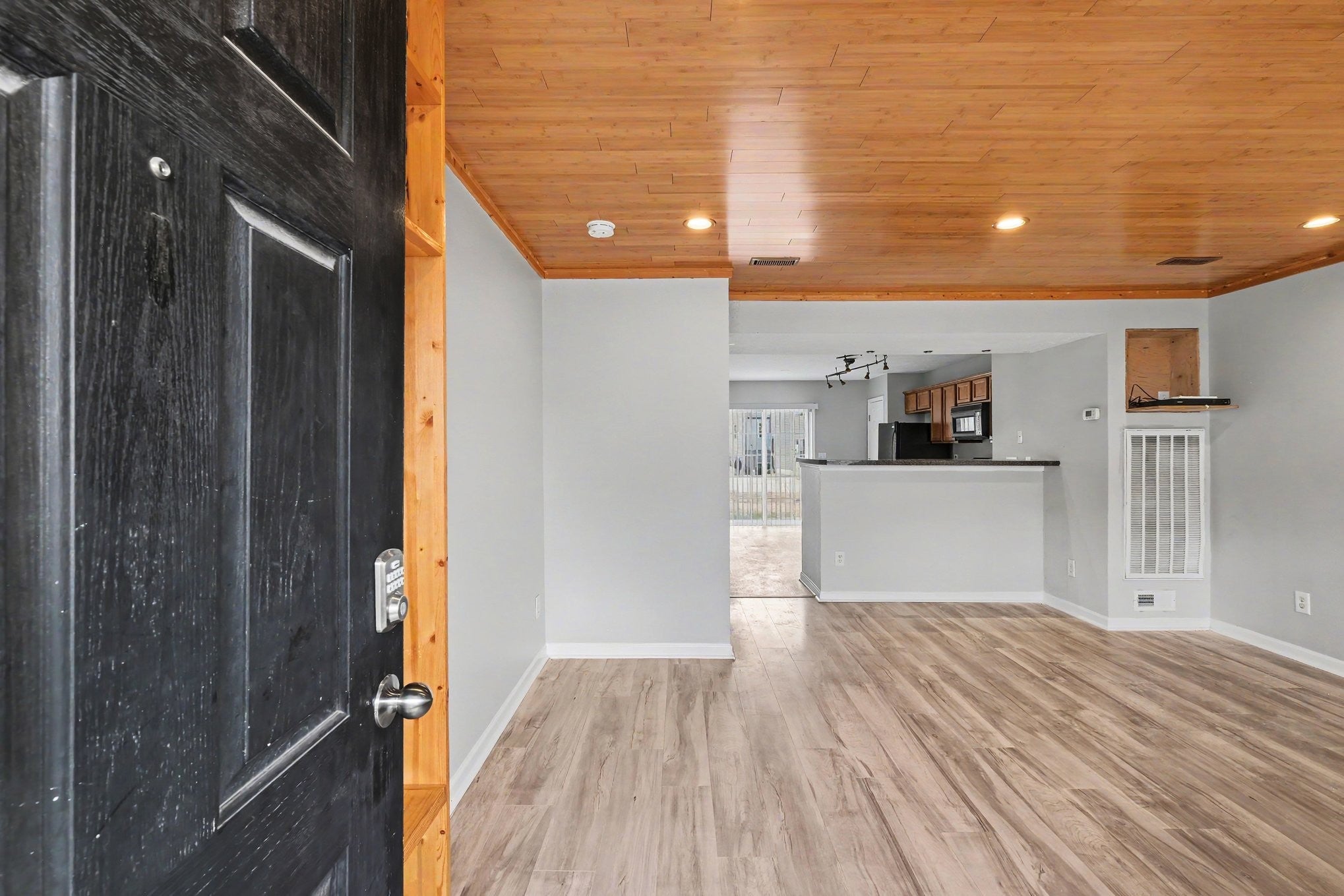 1041 Arlene Dr