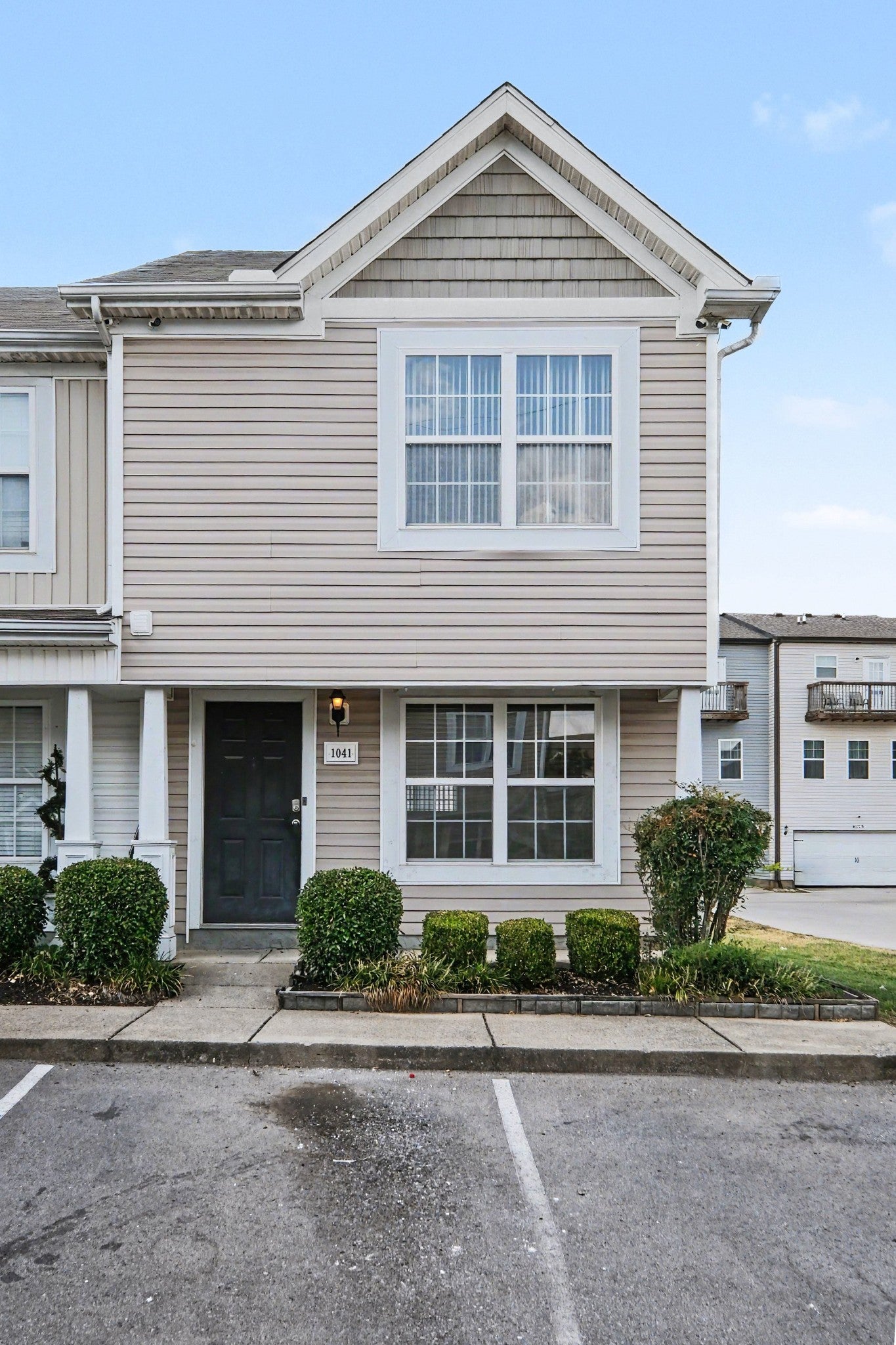 1041 Arlene Dr
