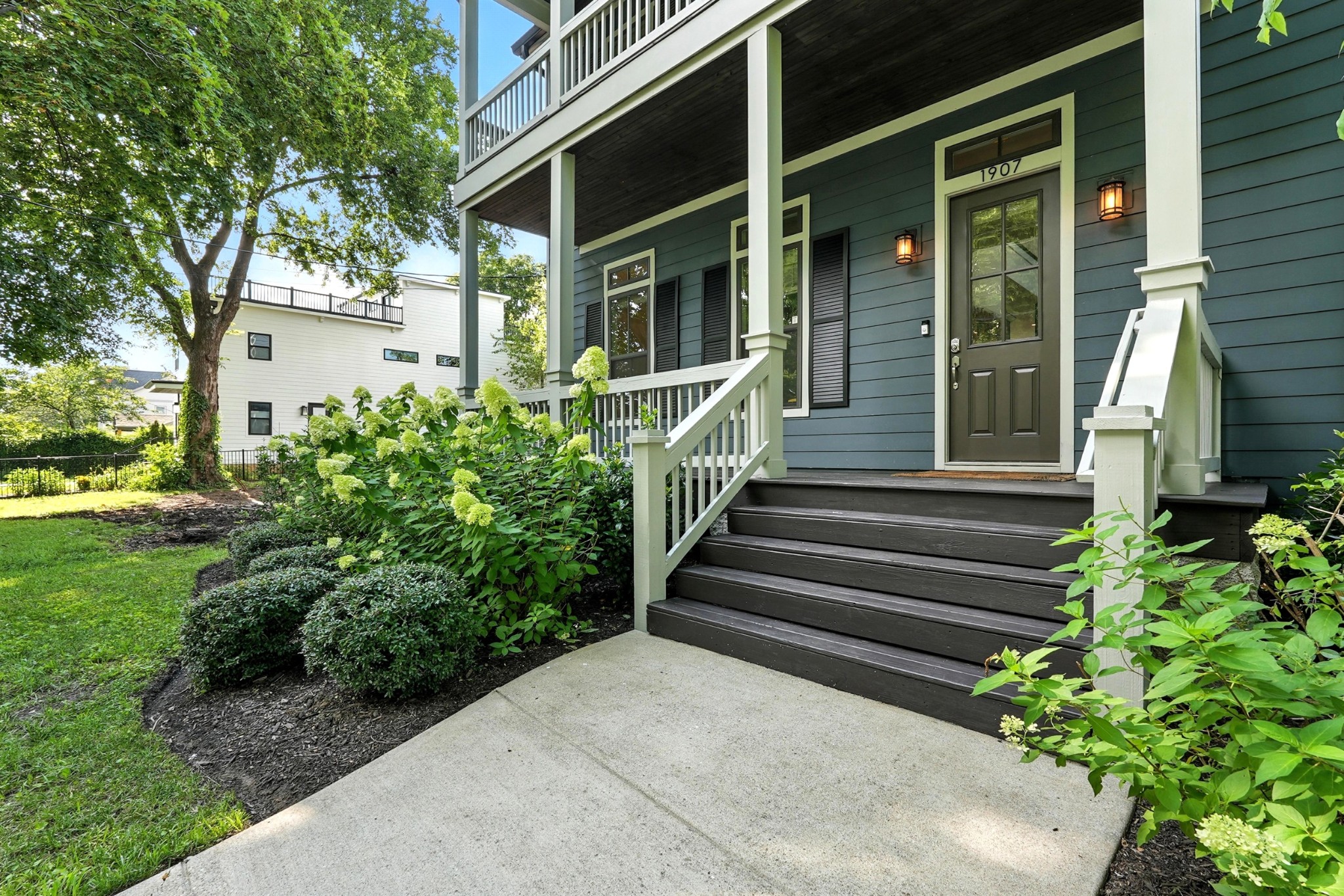 1907 Electric Ave