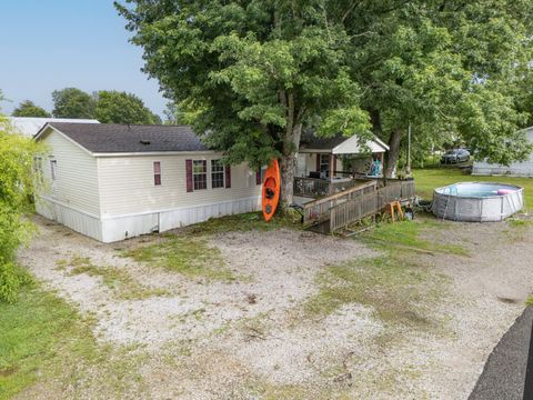 2262 Woodbury Hwy Manchester TN 37355