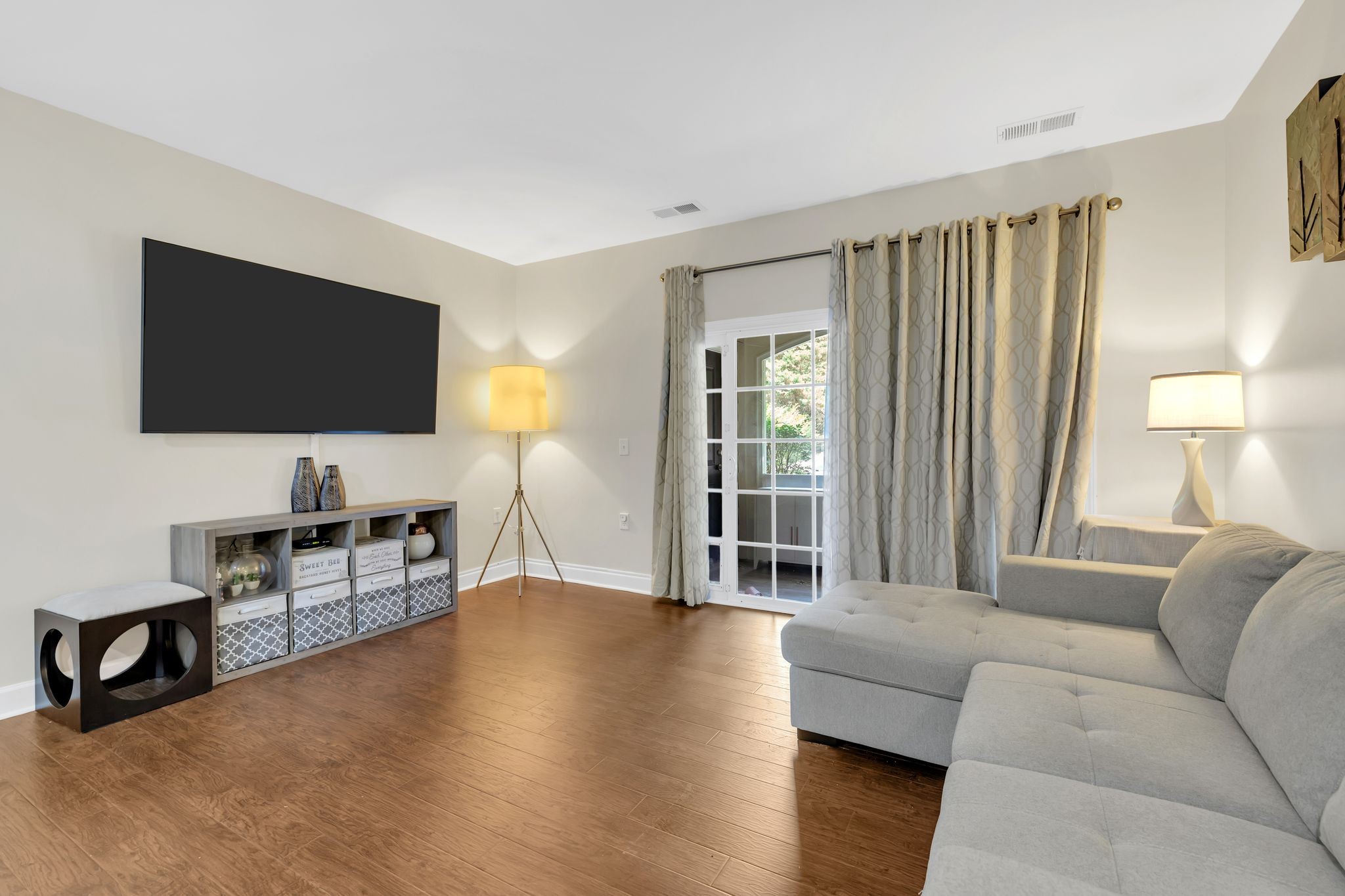 4848 Bevendean Dr 6