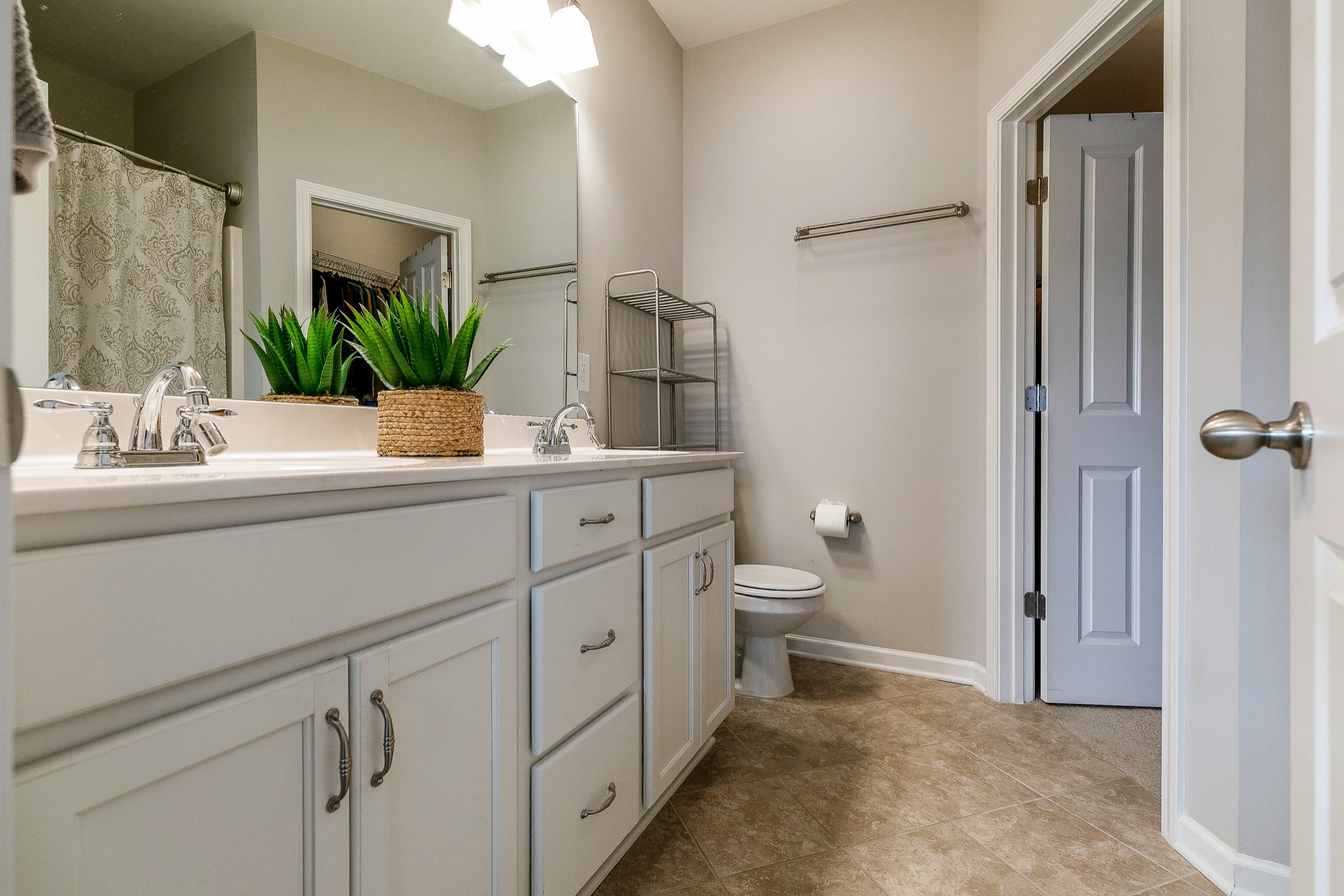 Photo 17 of 27 of 501 Shirebrook Cir townhome