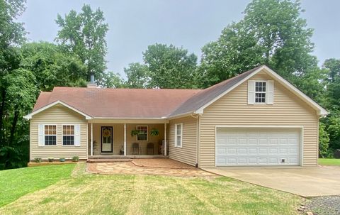 1150 Tonya Trl Cumberland Furnace TN 37051