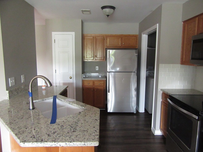 470 S Main St 203